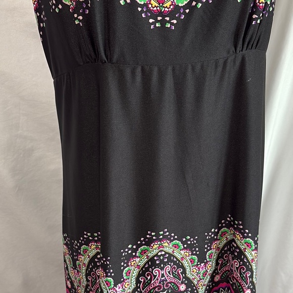 Jessica Black and Pink Paisley Midi Dress - Picture 3 of 10
